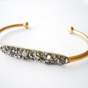 ADJUSTABLE PYRTIE CHIPS INLAY BRASS CUFF